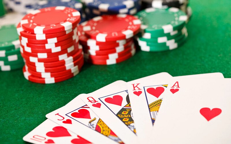 Luật chơi Poker cực kỳ đơn giản cho ai chưa biết